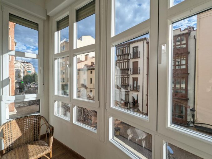 Imagen destacada de Piso en alquiler en Logroño de 120 m2. Ref: AP01256