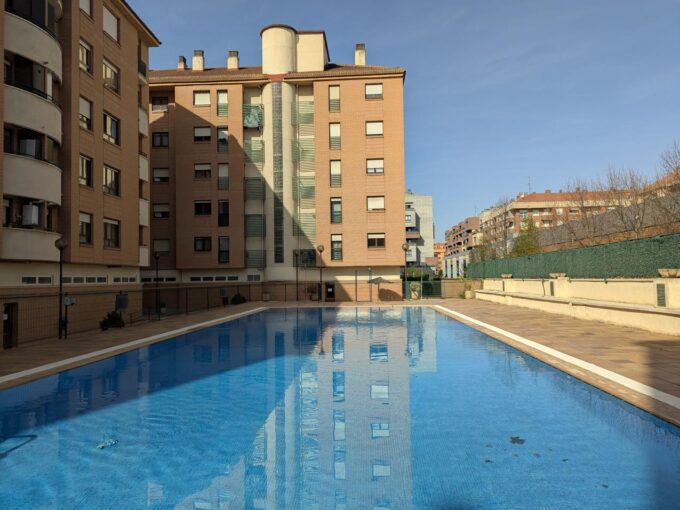 Imagen destacada de Piso en venta en Logroño  con referencia P06807