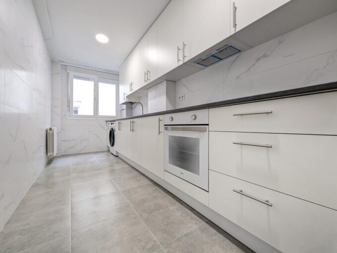 Imagen destacada de Piso en alquiler en Logroño  con referencia AP02326