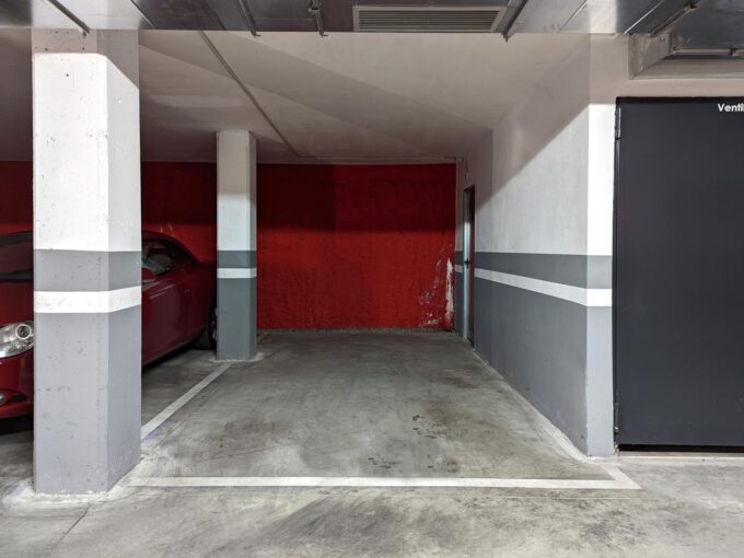 Imagen destacada de Plaza De Parking en alquiler en Logroño  con referencia AG0617
