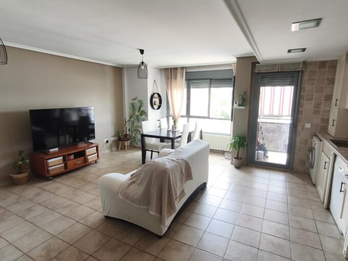 Imagen destacada de Piso en venta en Albelda de Iregua  con referencia P20825